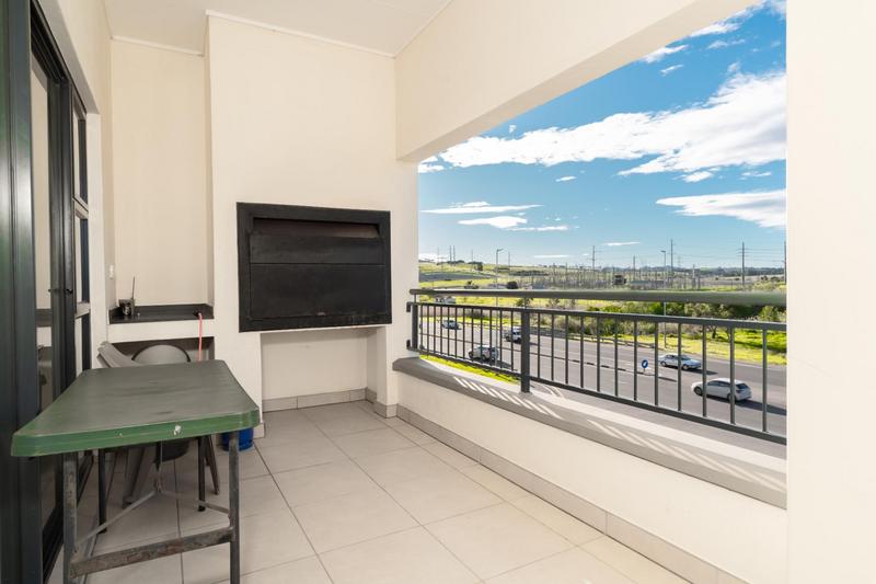 2 Bedroom Property for Sale in The Huntsman Western Cape